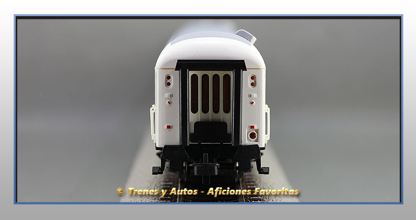 Coche pasajeros B12 "Transición" - Renfe